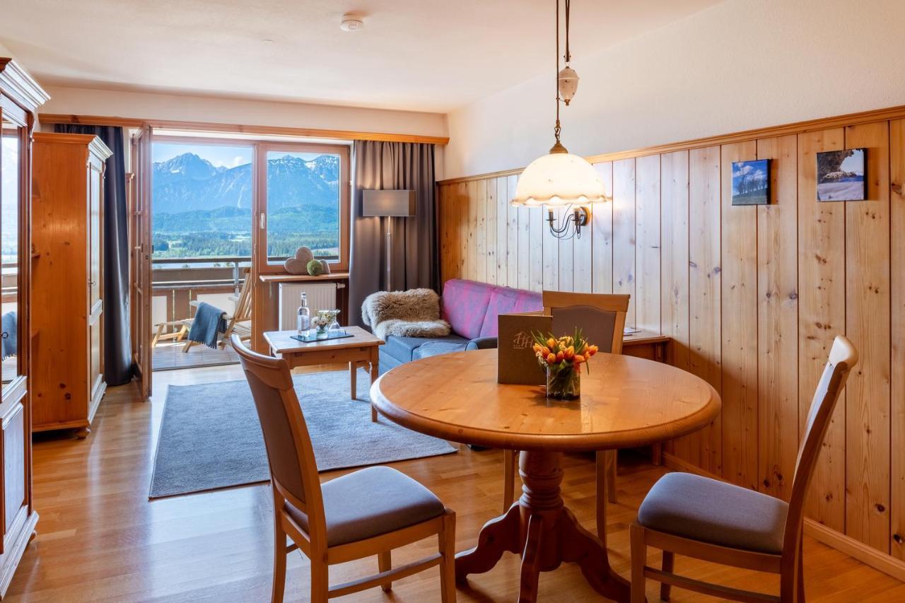 Hartungs Hoteldorf フュッセン エクステリア 写真
