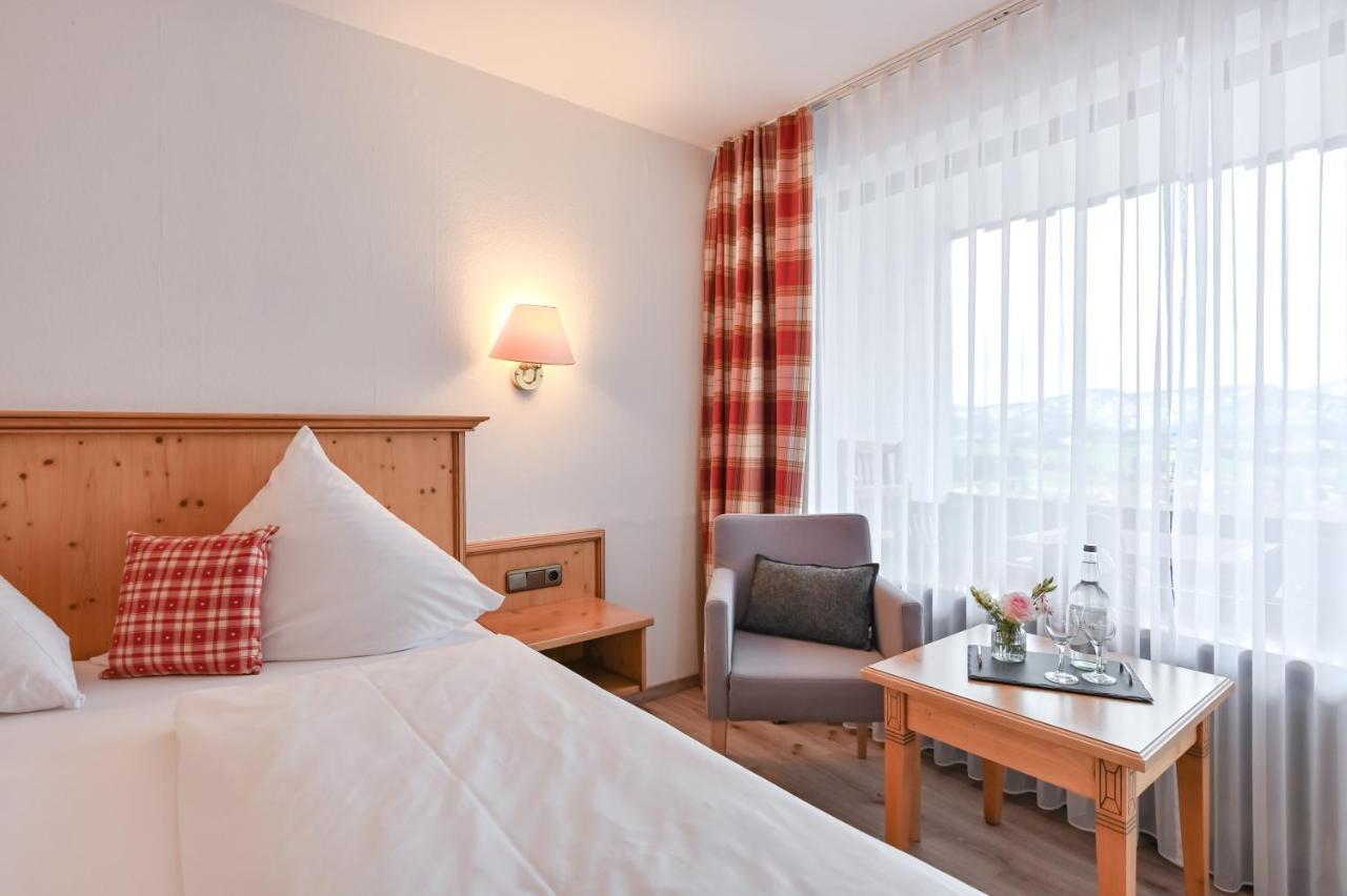 Hartungs Hoteldorf フュッセン エクステリア 写真