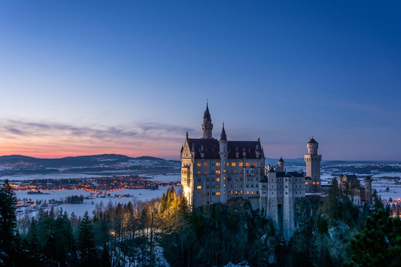 Hartungs Hoteldorf フュッセン エクステリア 写真
